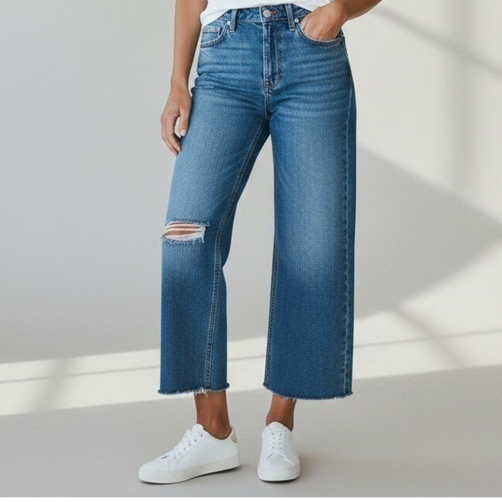 Serra Retreat Women Wide Leg Jeans 4 Blue Distressed Raw Hem Coastal Boho